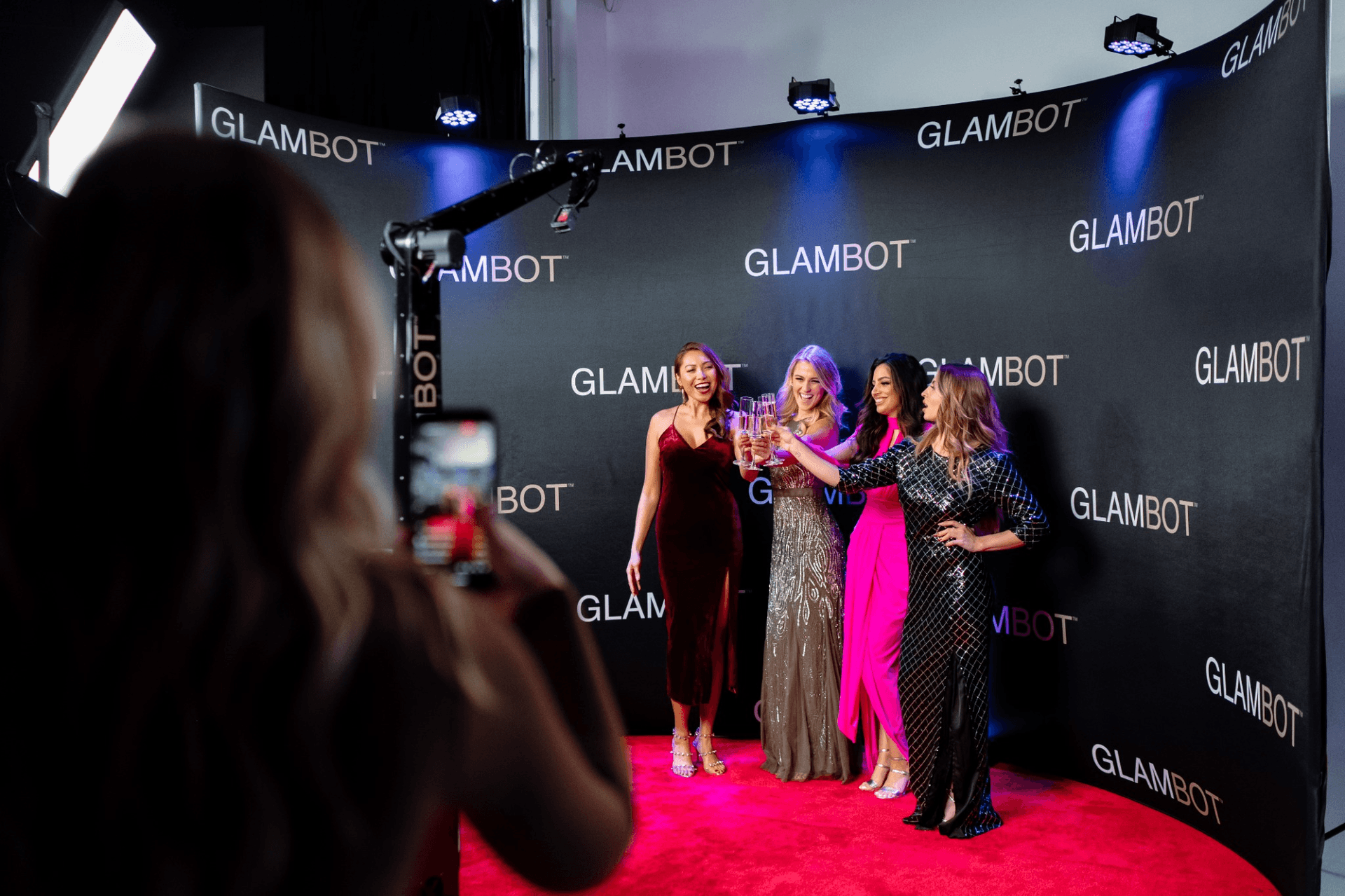 Glambot Icon The Glambot Phenomenon: What is this Robotic Arm and Why is it the ...